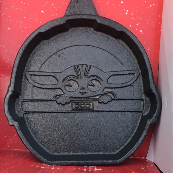 THE MANDALORIAN THE CHILD BAKING SKILLET - Picture 3 of 10